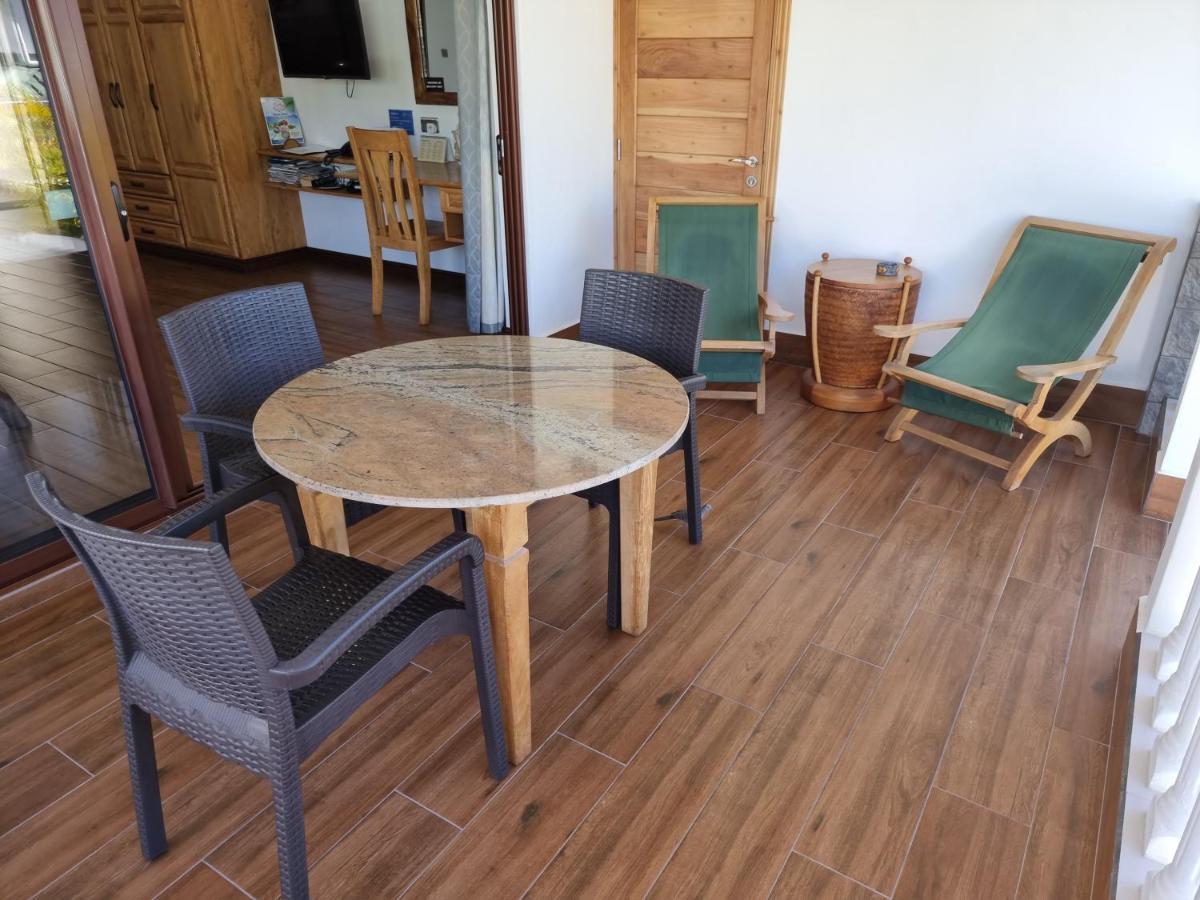 Drake Seaside Studio Apartments Bel Ombre Eksteriør bilde